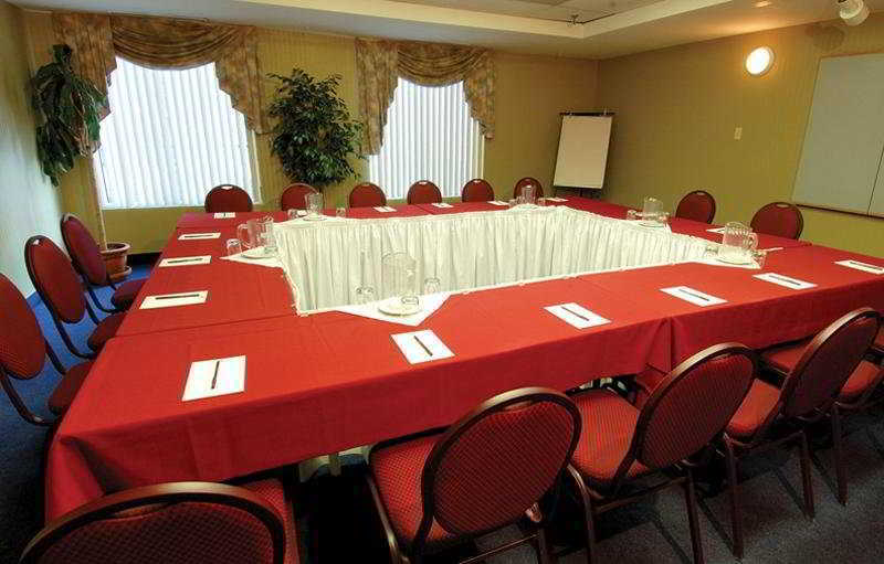 Fairfield Inn By Marriott Montreal Downtown Facilities photo