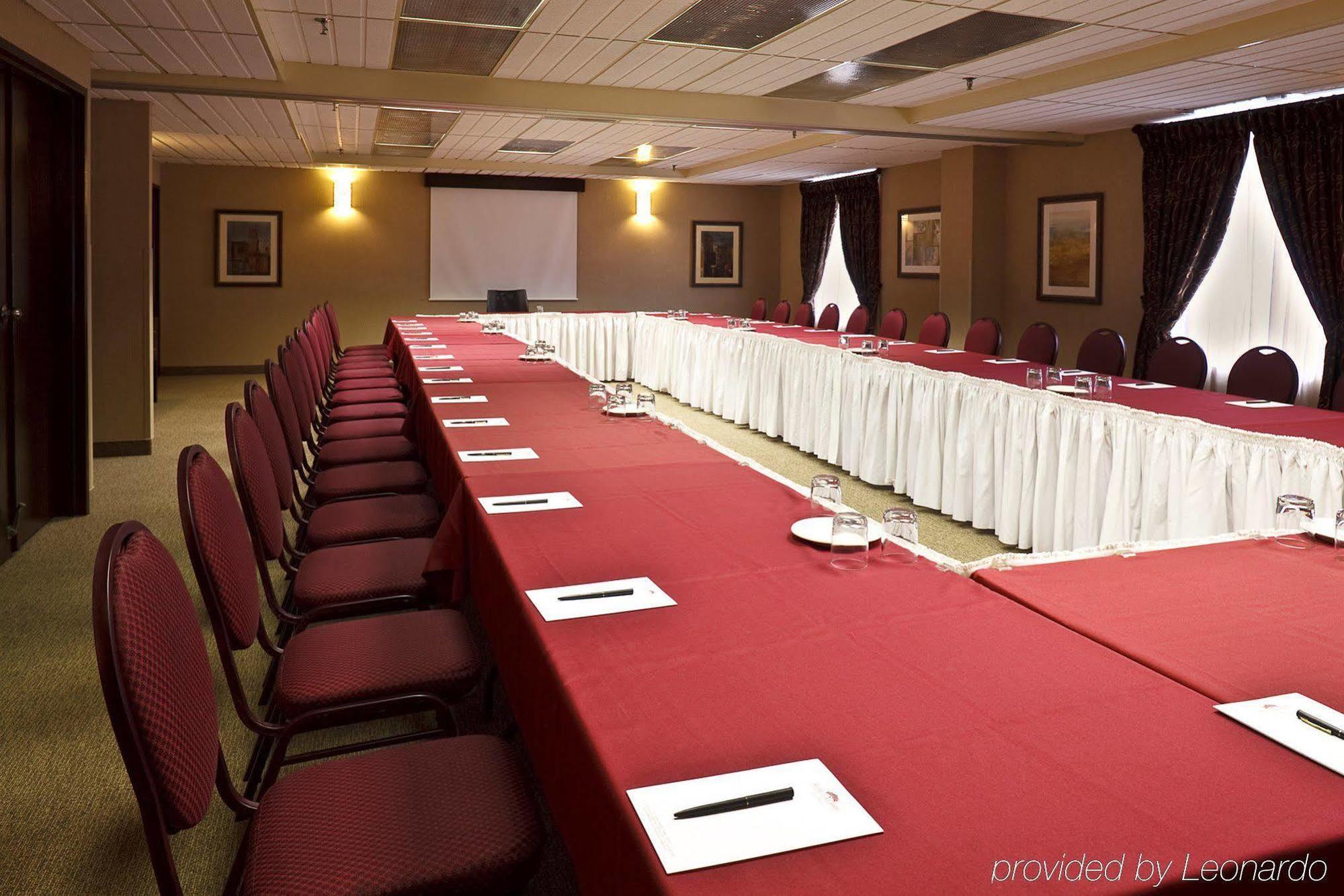 Fairfield Inn By Marriott Montreal Downtown Facilities photo